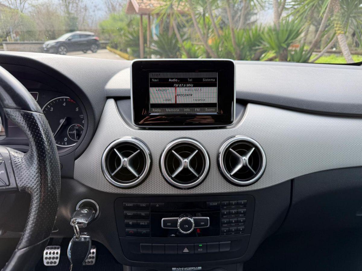 MERCEDES - Classe B - B 200 CDI Premium