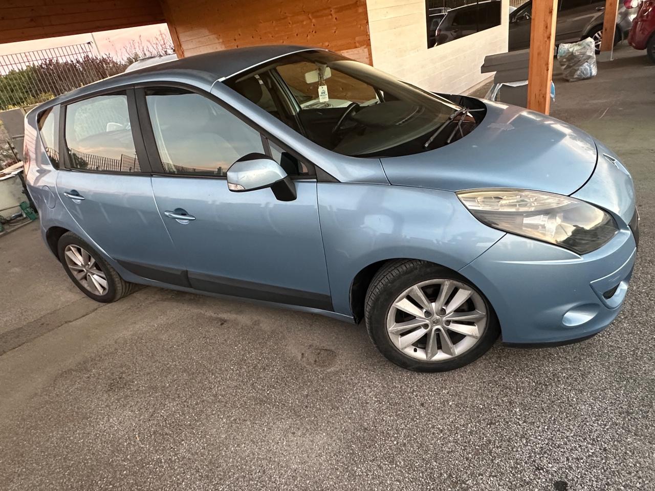 Renault Scenic Scénic X-Mod 1.5 dCi 110CV Luxe