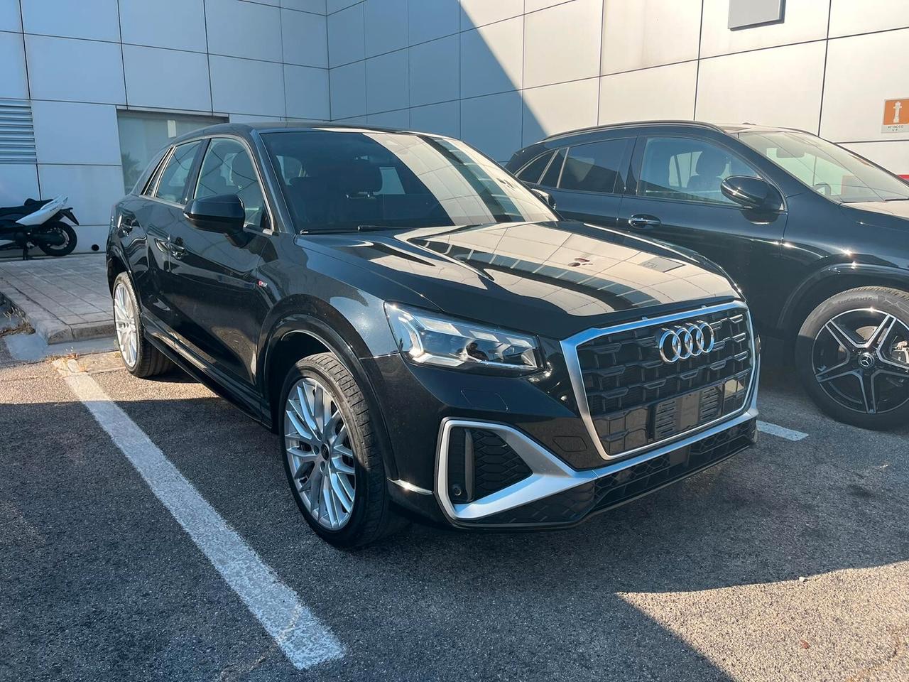 Audi Q2 35 TDI quattro S tronic line Edition C/A