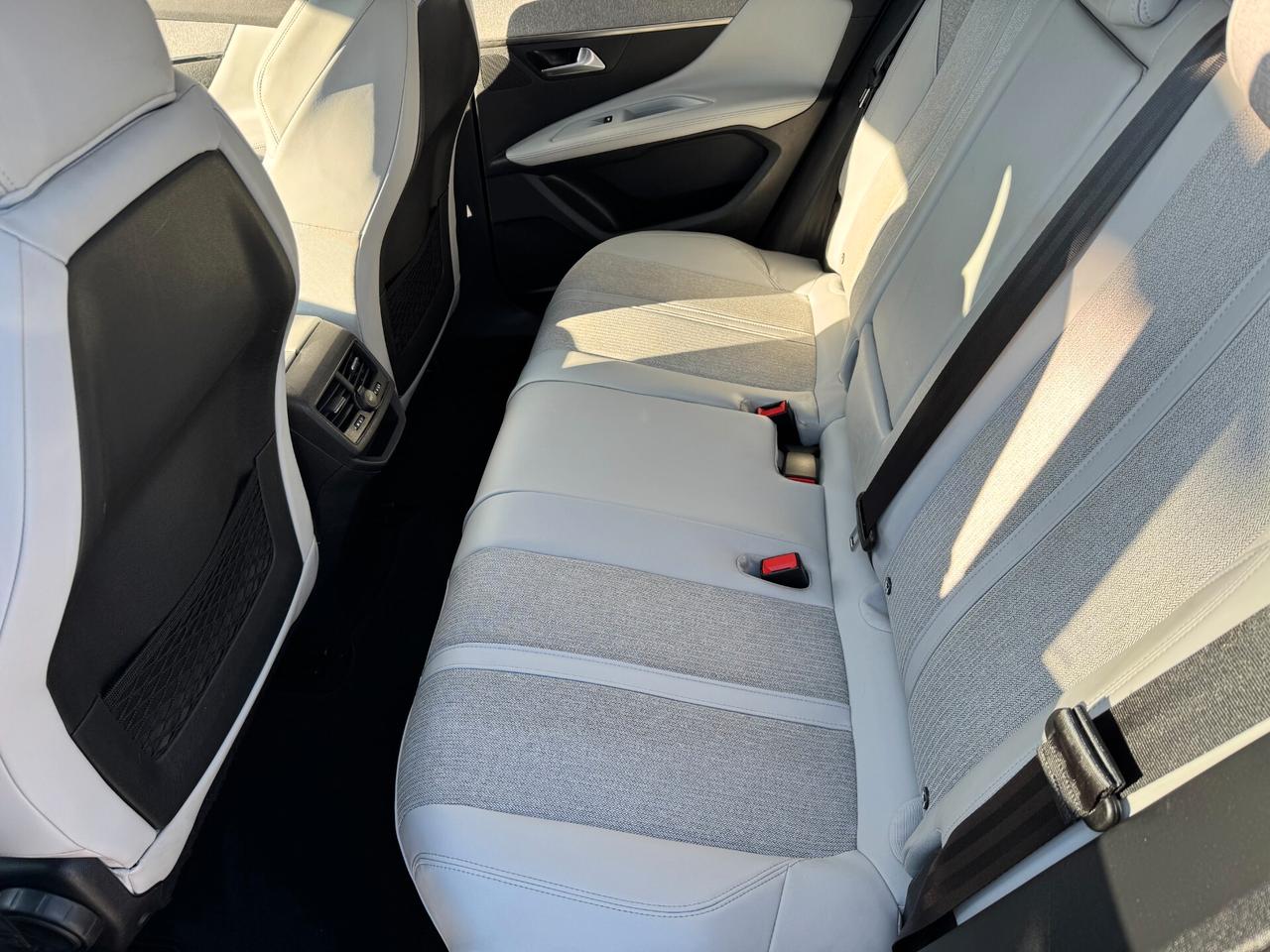 Peugeot 3008 BlueHDi 130 S&S Allure