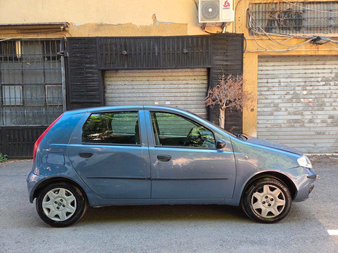 Fiat Punto 1.2 Dynamic 80cv - MARCIANTE