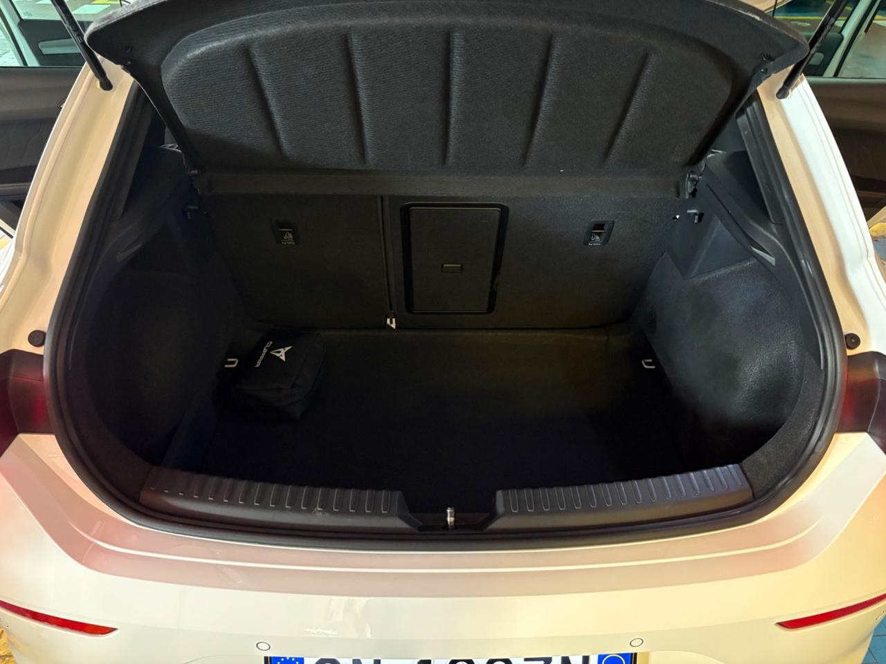 Cupra Leon 1.5 Hybrid 150 CV DSG