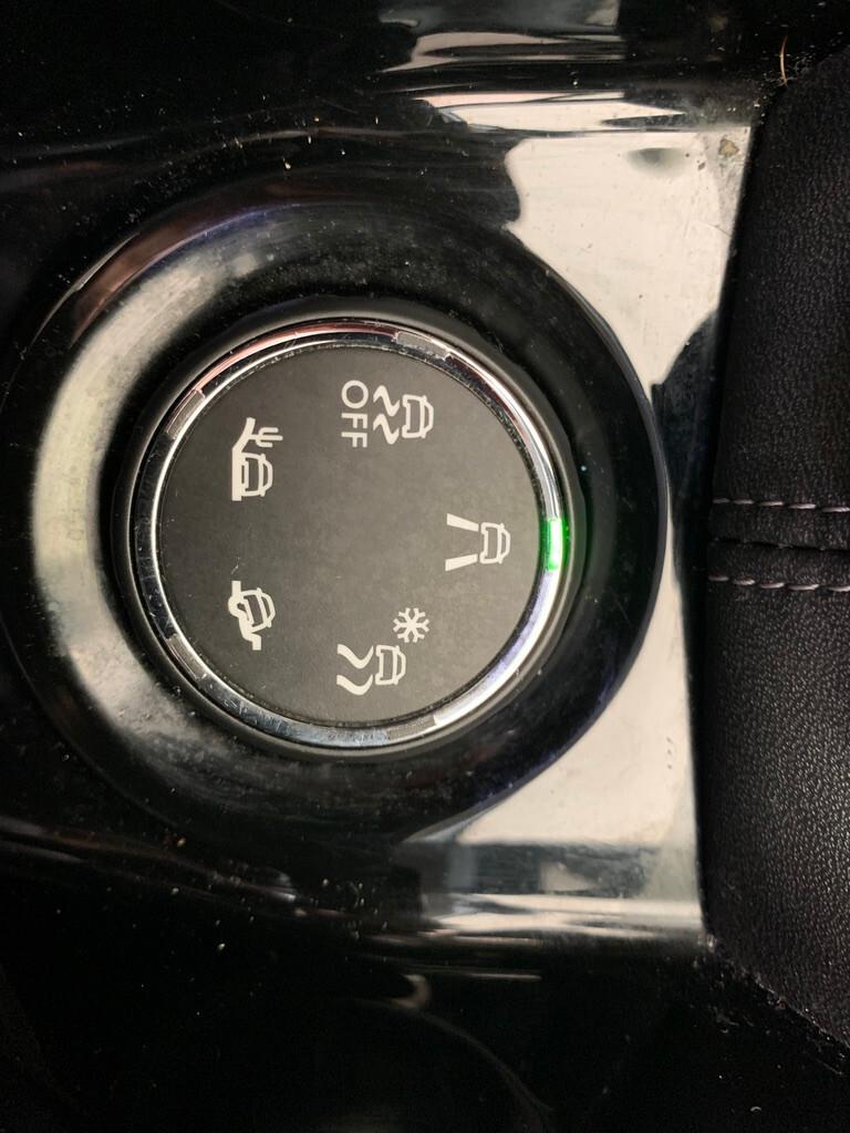 Peugeot 2008 1.6 VTi 120CV Allure