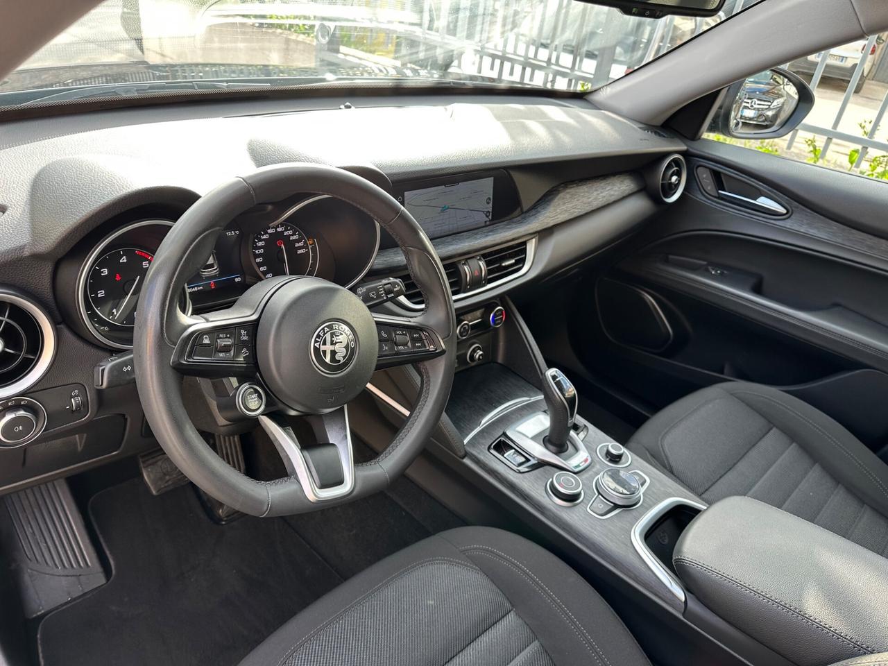 Alfa Romeo Stelvio 2.2 Turbodiesel 190 CV AT8 RWD Business