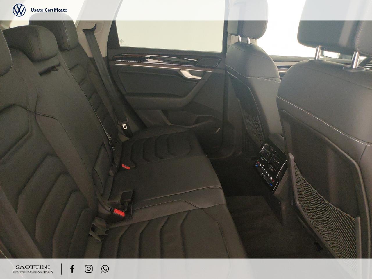 3.0 TDI Elegance 231 CV Auto
