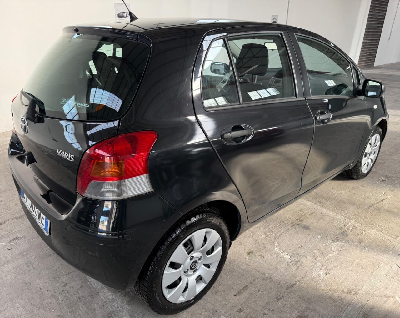 Toyota Yaris 1.0 Benzina 69Cv 5 porte - 2009