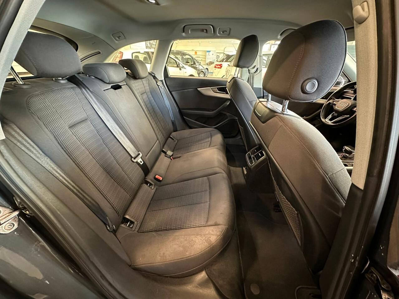 Audi A4 Avant 40 g-tron S tronic