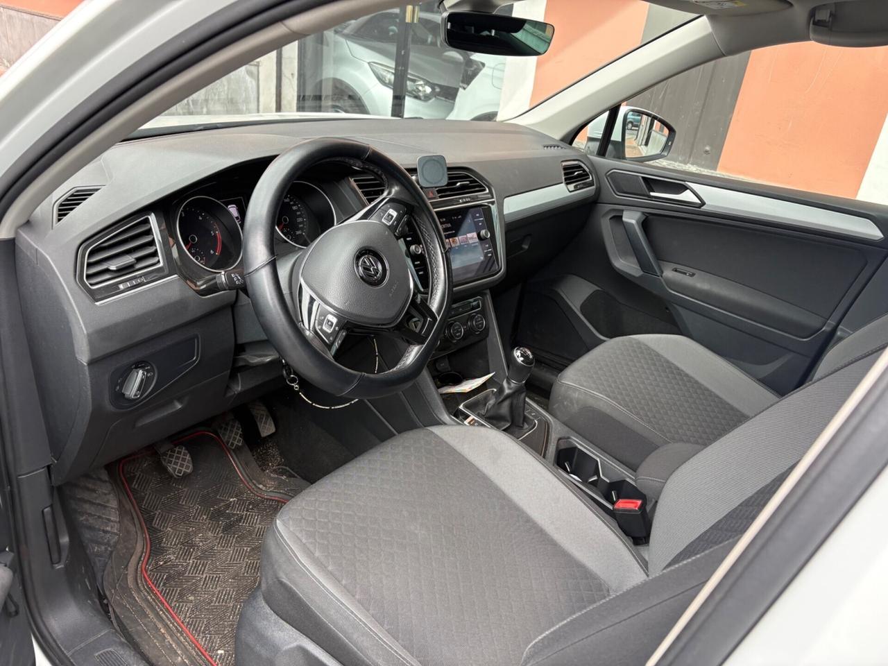 Volkswagen Tiguan 2.0 TDI SCR Business BlueMotion