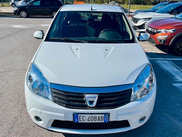 Dacia Sandero 1.2 16V - 2010