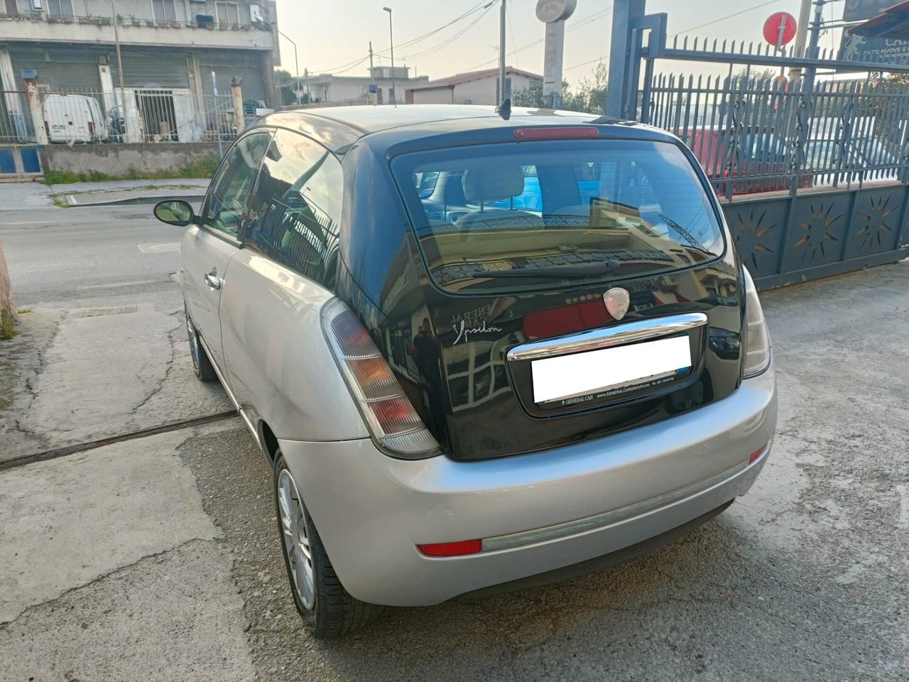 Lancia Ypsilon 1.3 MJT 90 CV Oro Plus OK NEOPATENTATI