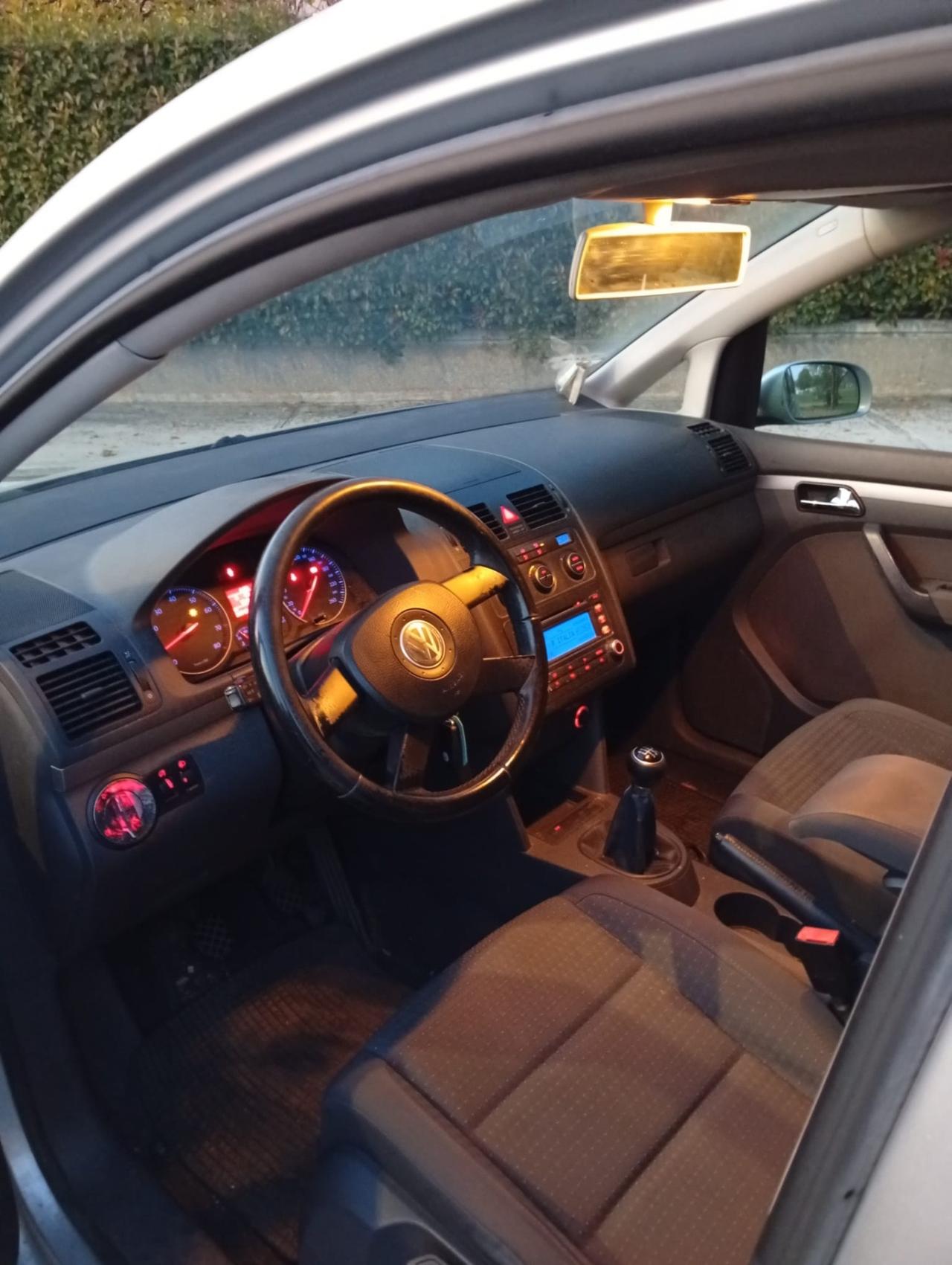 Volkswagen Touran 1.6 Trendline