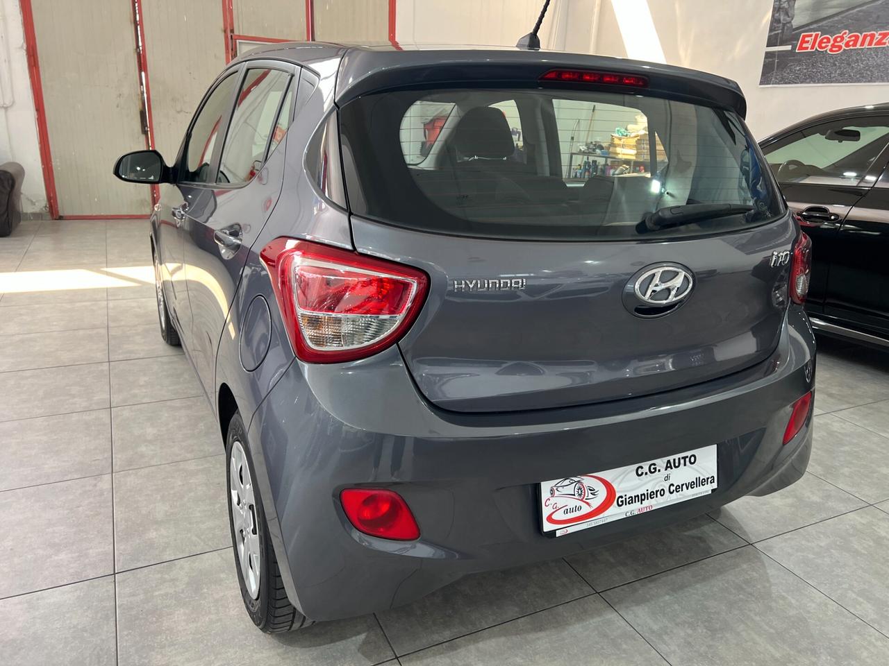 Hyundai i10 1.2 65 CV - STYLE - 2015