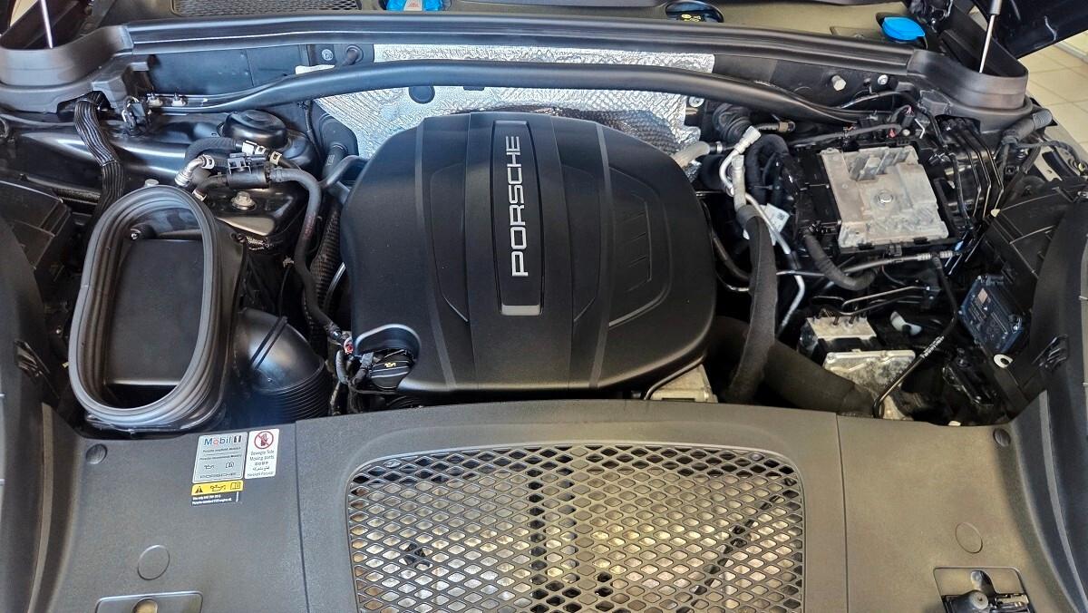 Porsche Macan 2.0 PDK 245 Cv