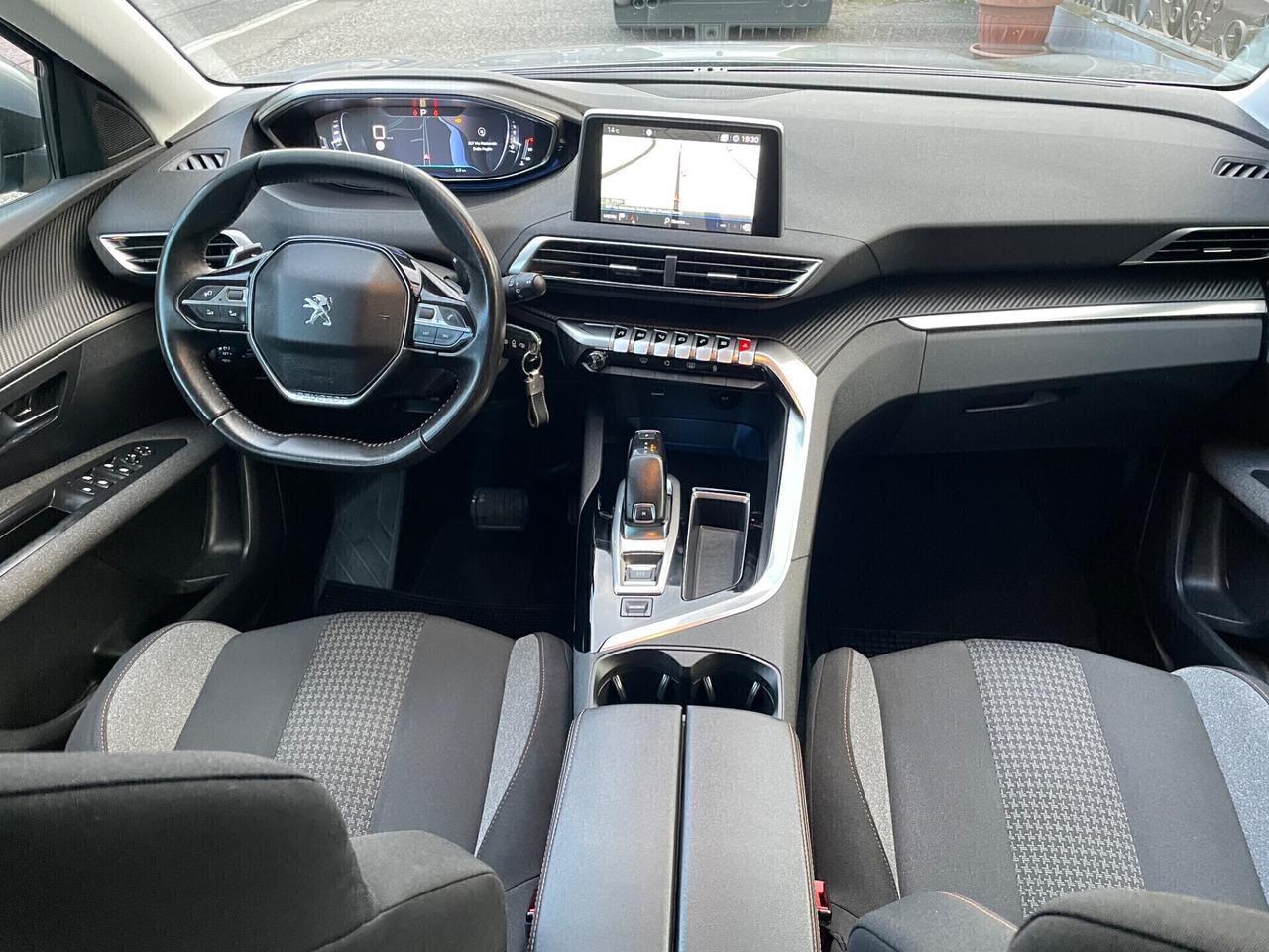 Peugeot 3008 BlueHDi 130 S&S EAT8 Allure