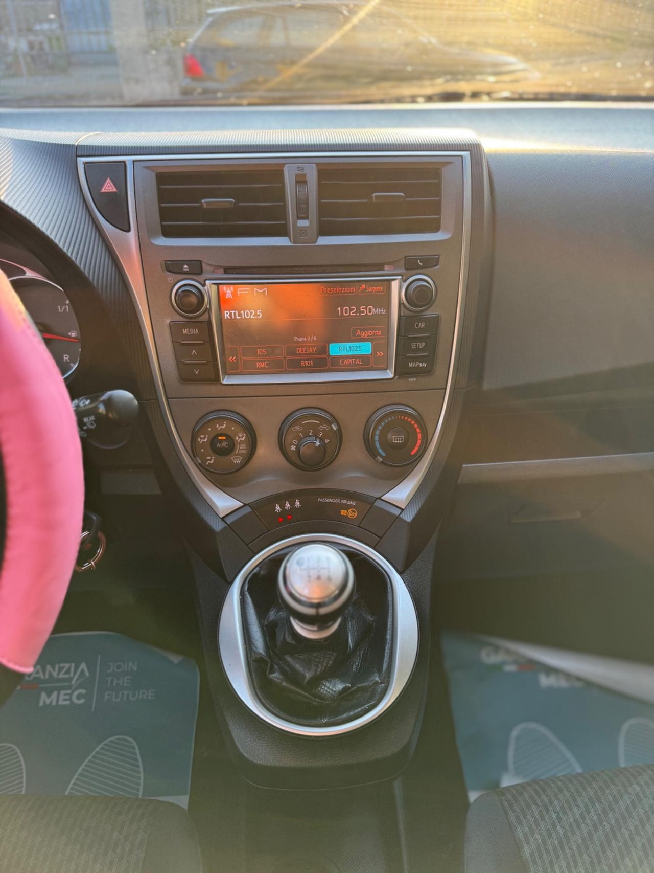 Toyota Verso-S 1.4D MMT Style. Neopatentati.