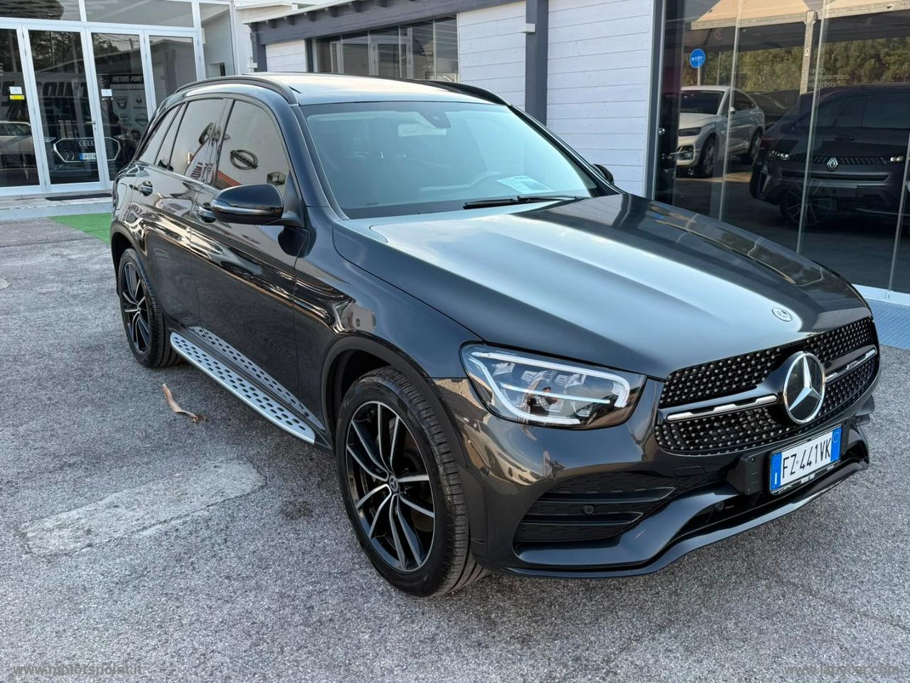 MERCEDES-BENZ GLC 300 d 4Matic Premium