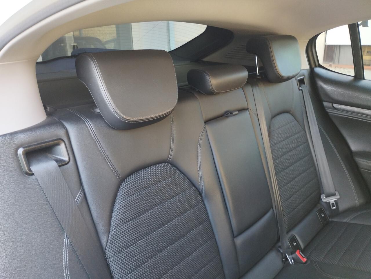 Alfa Romeo Stelvio 2.2 Turbodiesel 210 CV AT8 Q4 Business