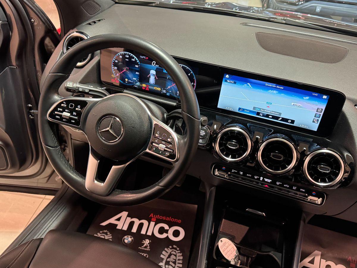 MERCEDES Classe GLA 200 d Automatic 4Matic Premium Tetto