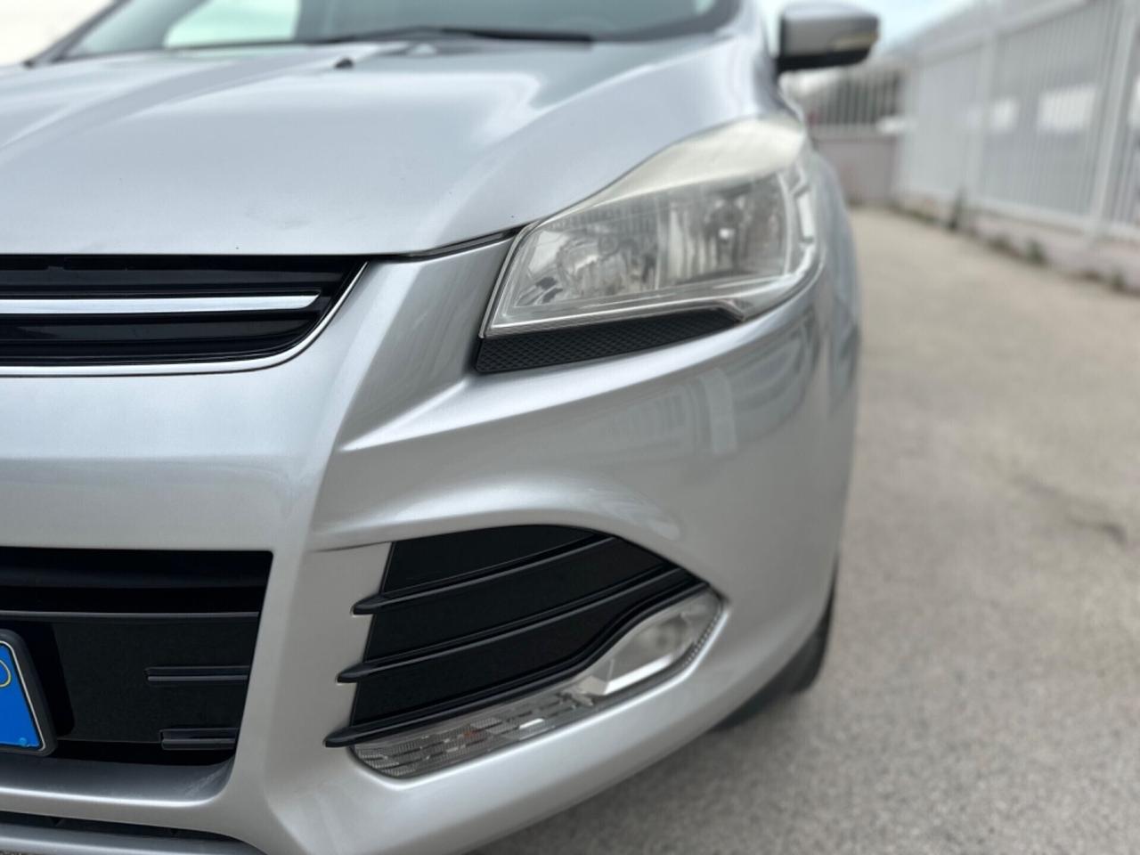 Ford Kuga 2.0 TDCI 163 CV 4WD Powershift Titanium