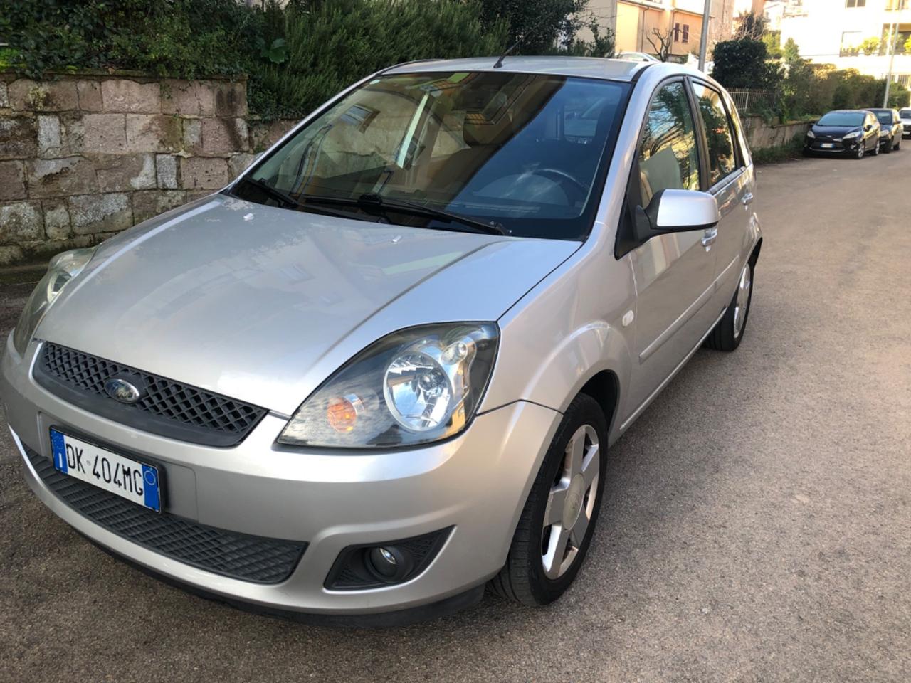 Ford Fiesta 1.4 TDCi 5p. Ghia