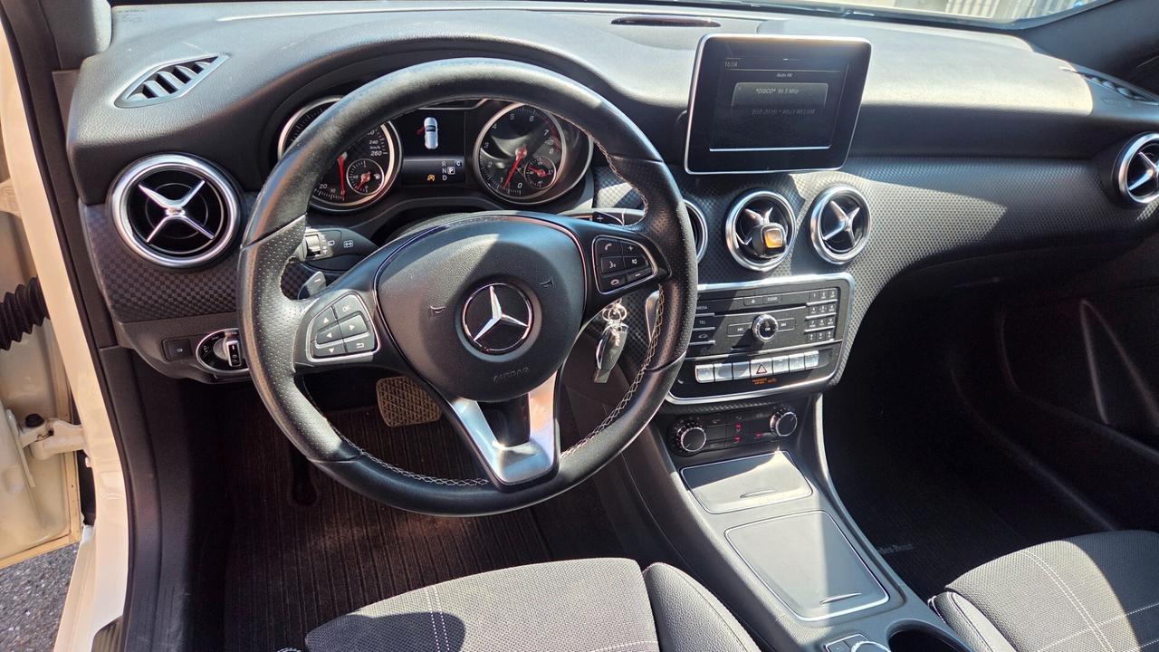 Mercedes-benz A 200 aut. Executive UNICO PROPRIETARIO