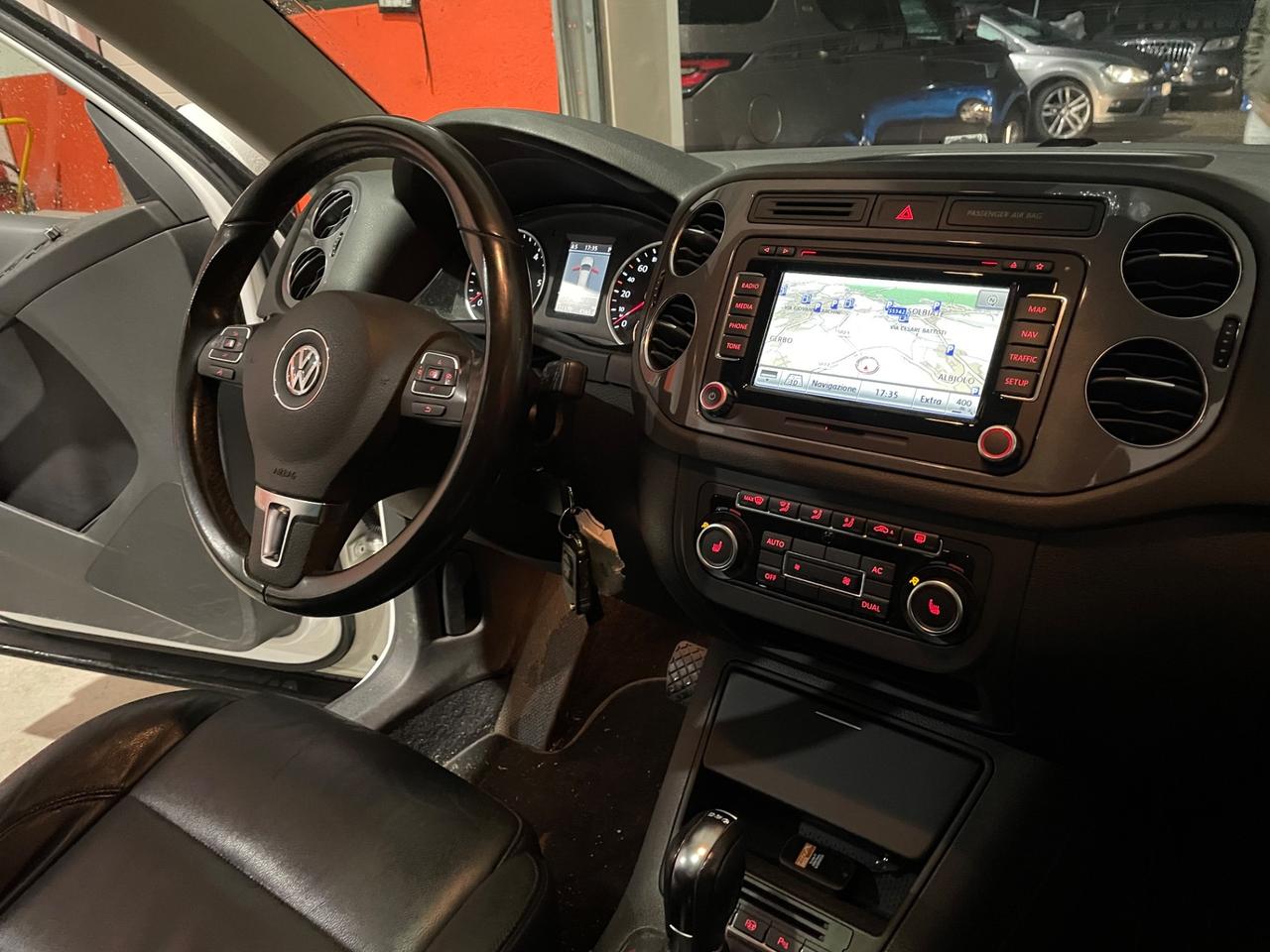 Volkswagen Tiguan 2.0 TDI 140CV 4MOTION*Automatik*Pelle*Tetto*