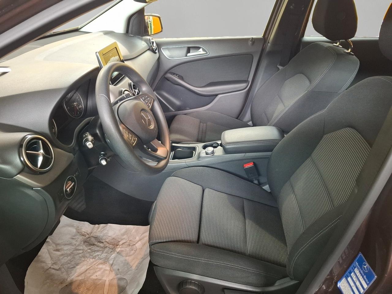 Mercedes-benz B 180 B 180 d Executive