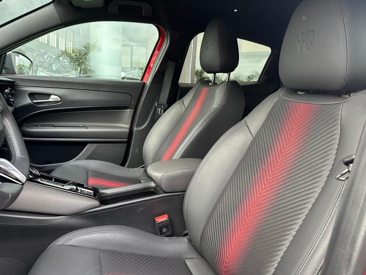 Alfa Romeo Junior 1.2 145 CV Hybrid eDCT6 Speciale