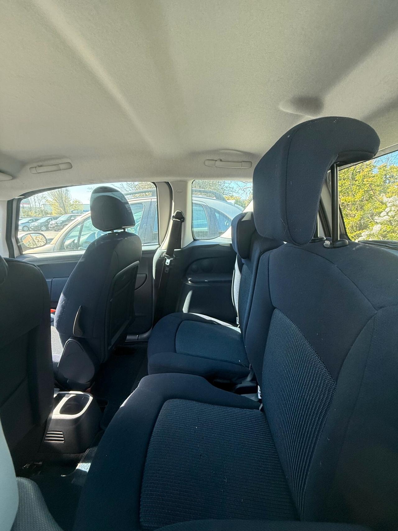 Peugeot 1007 1.6 Trendy 2Tronic