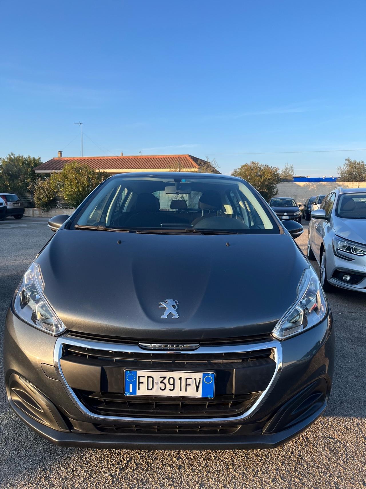 Peugeot 208 BlueHDi 75 5 porte Allure