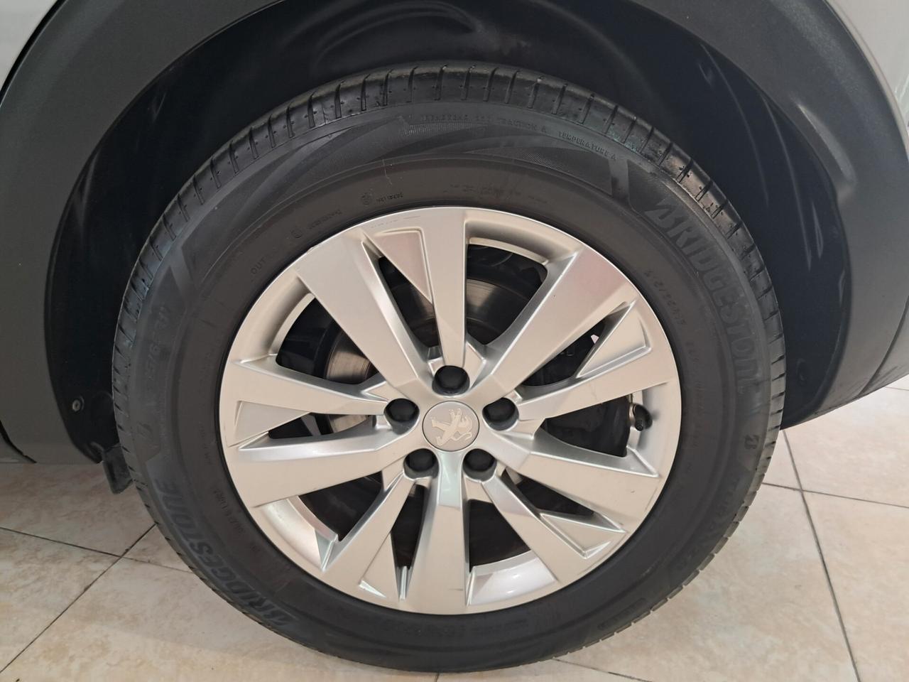 Peugeot 3008 BlueHDi 130 S&S Business
