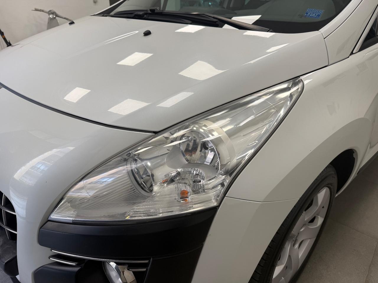 Peugeot 3008 1.6 HDi 115CV Business