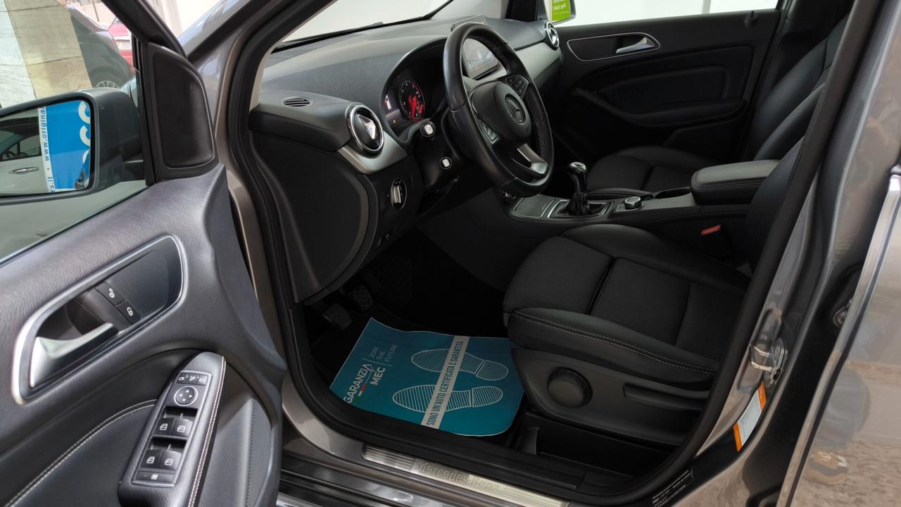 Mercedes-benz B 180 d Premium