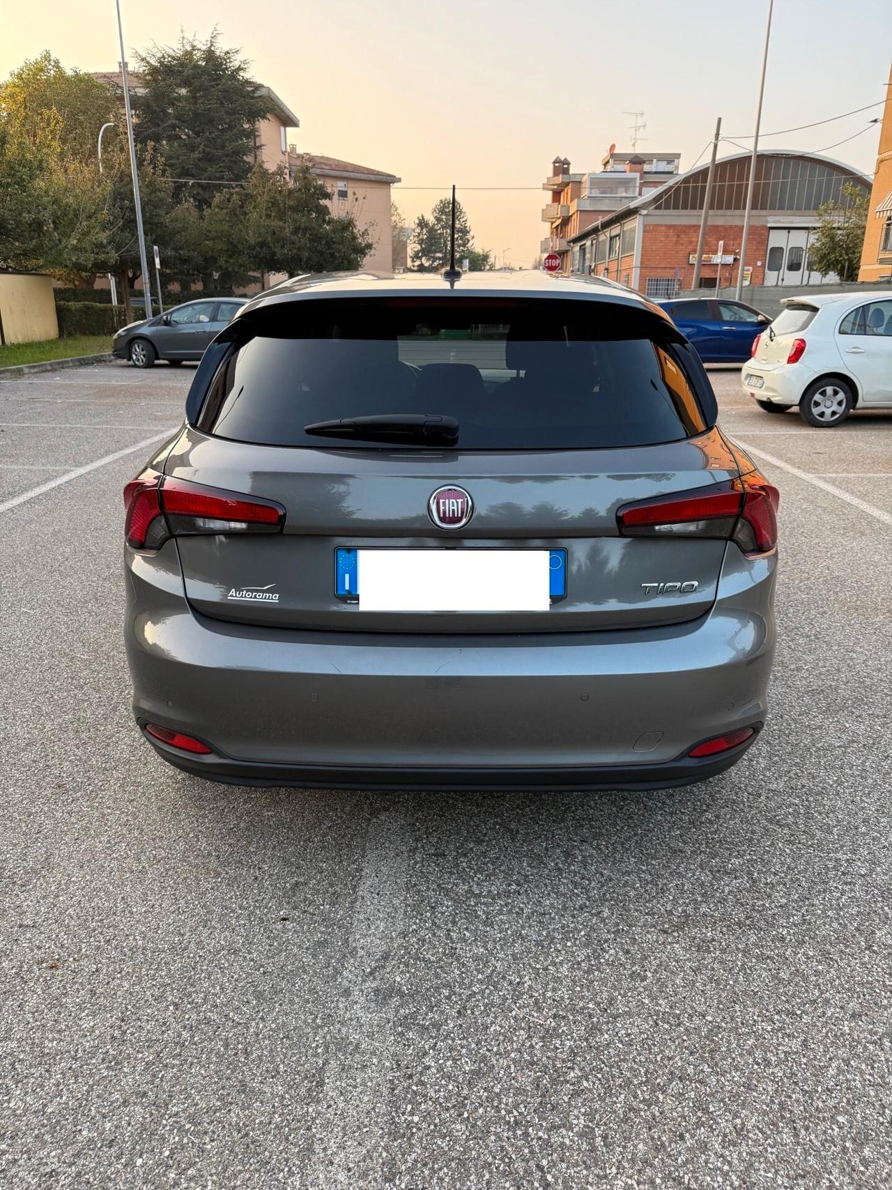 Fiat Tipo 1.6 MJT - 12 MESI DI GARANZIA -