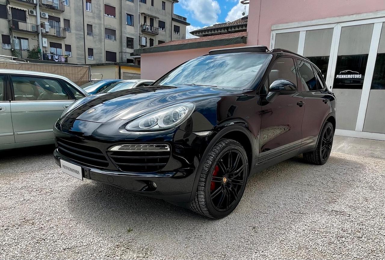 Porsche Cayenne - All-Black CERCHI 21 TETTO PANORAMICO