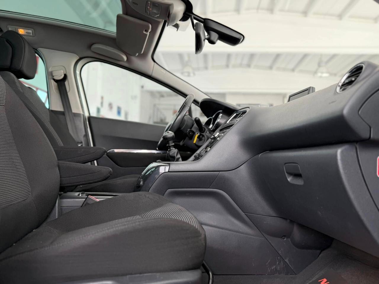 Peugeot 5008 2.0 HDI 150cv Allure 2011 5posti