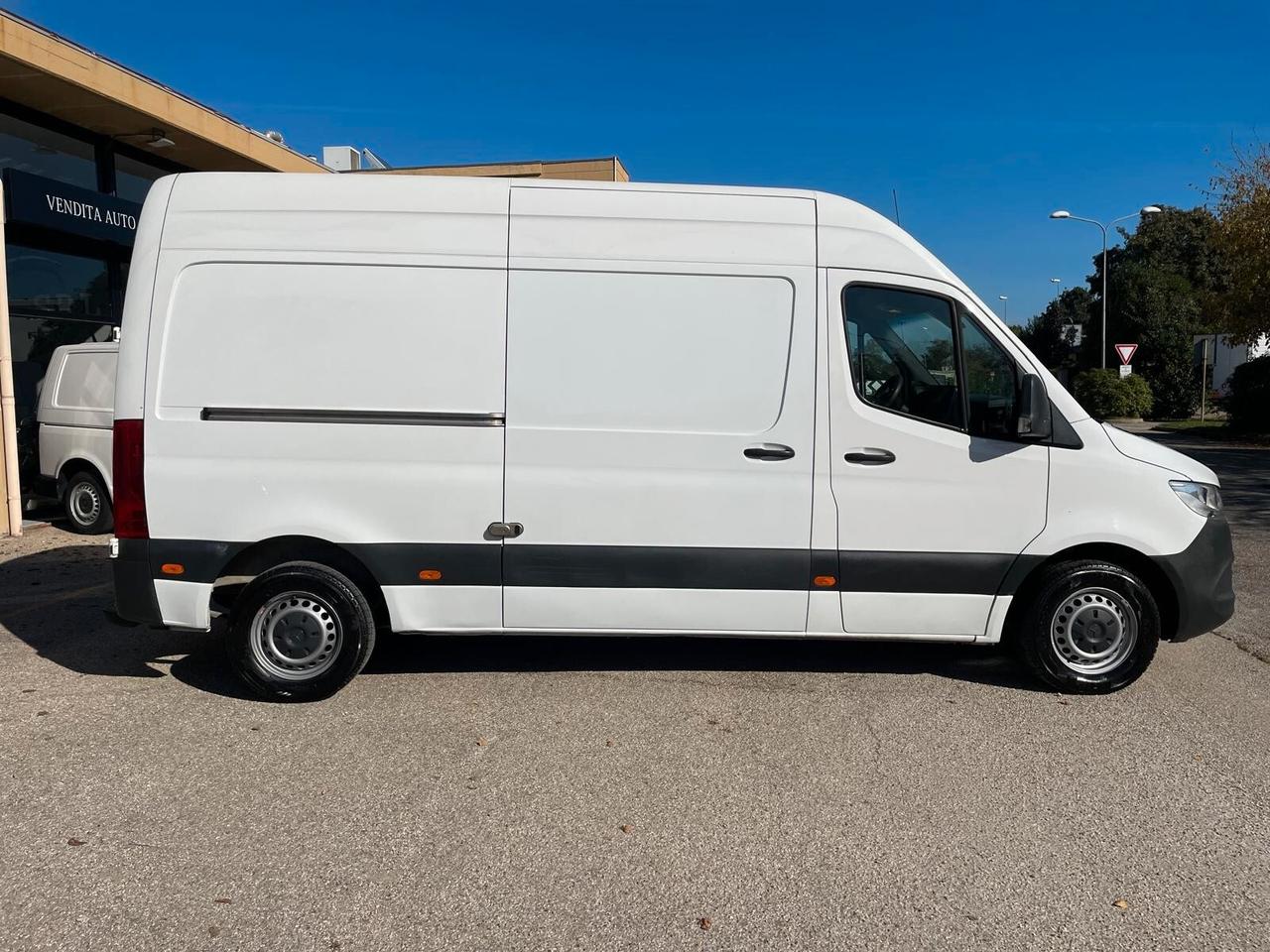 Mercedes Benz Seleziona Sprinter 33 311 CDI FWD TA Furgone L2H2