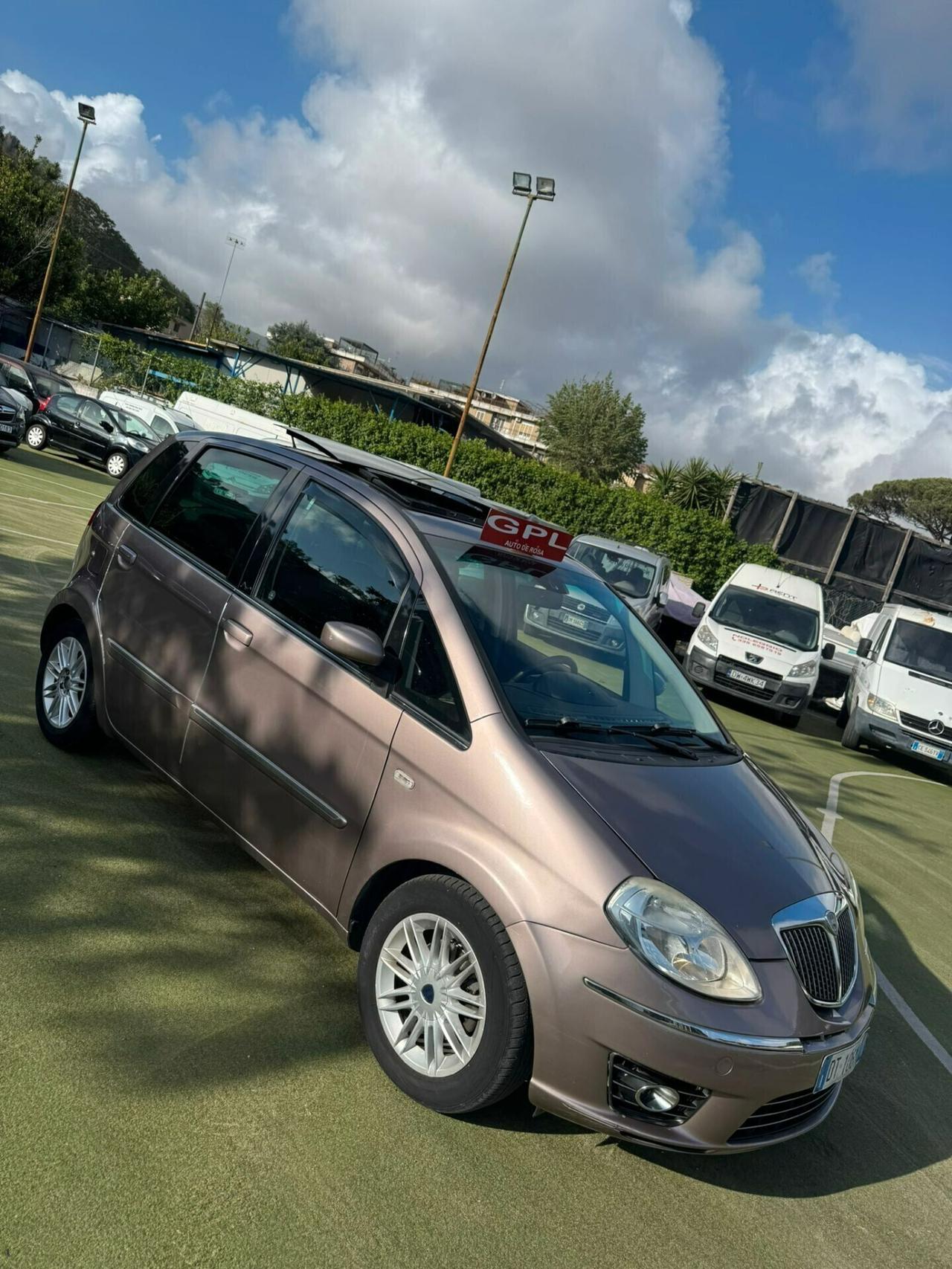 Lancia MUSA 1.4 Argento Ecochic GPL