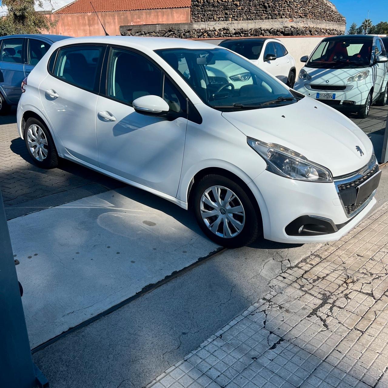 Peugeot 208 PureTech 82 5 porte Active