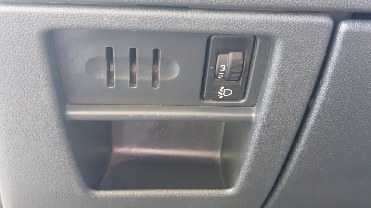 Peugeot 5008 1.6 Diesel 7 Posti Neopatentati