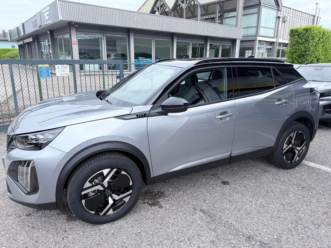 Peugeot 2008 2008 1.2 hybrid GT 145cv e-dcs6