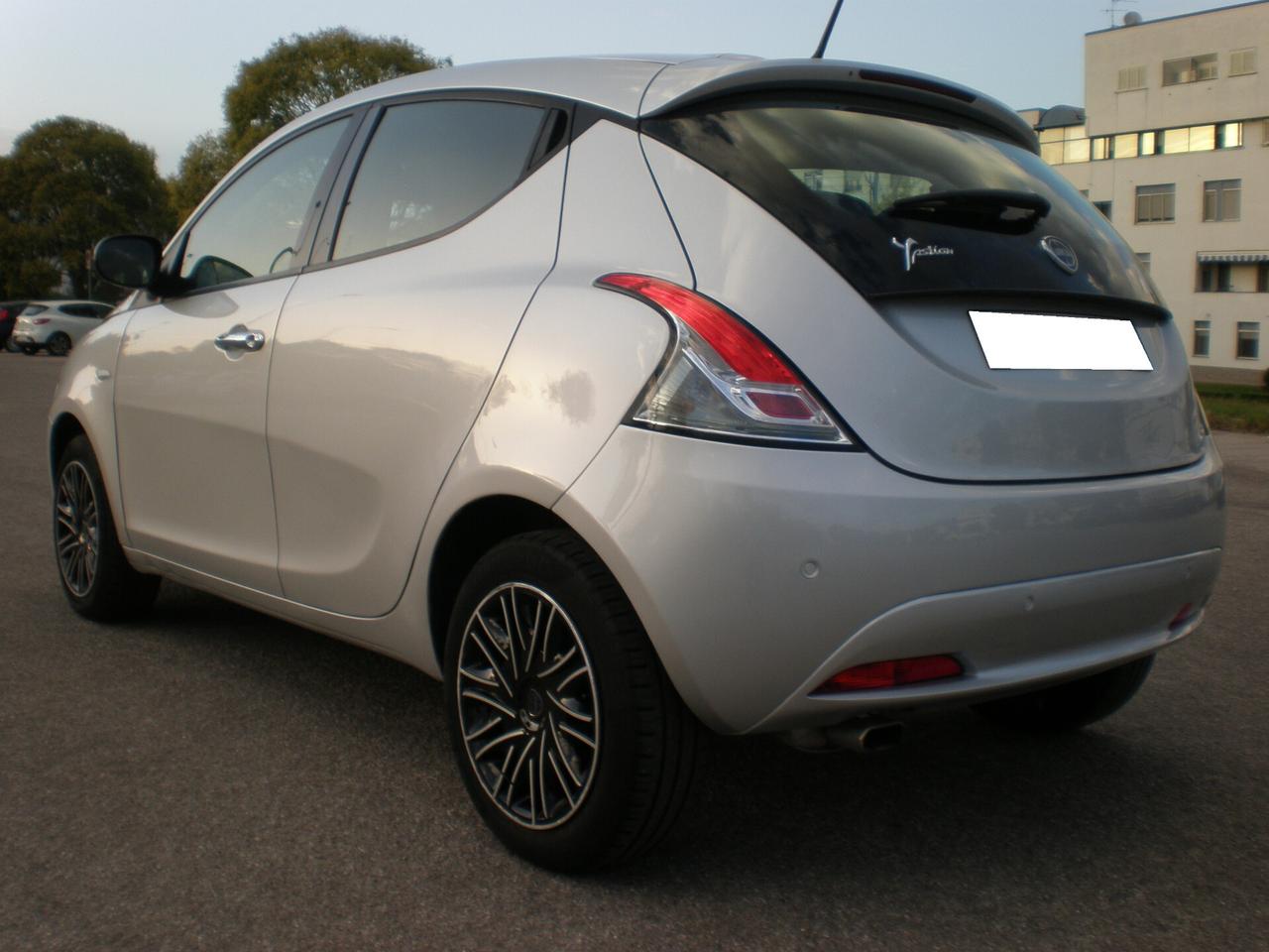 Lancia Y 1.2, pochi km, “LEGGERE BENE ANNUNCIO”