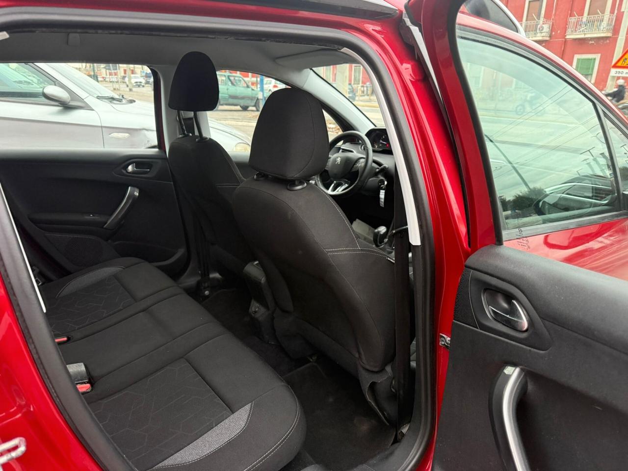 Peugeot 2008 BlueHDi 100 GT Line