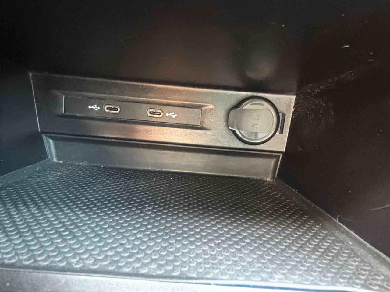 Volkswagen Tiguan 2.0 TDI SCR DSG Business BlueMotion Technology