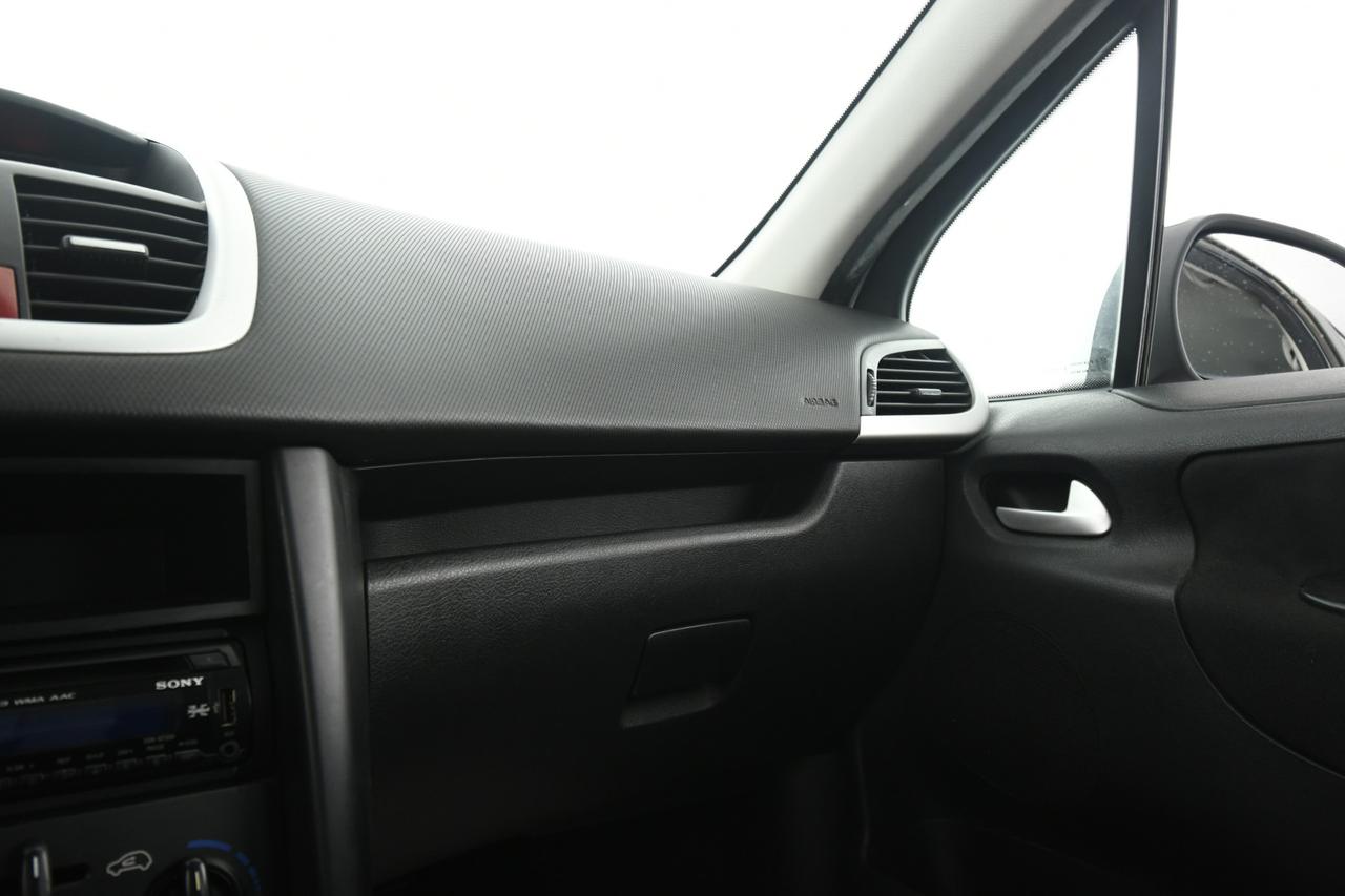 PEUGEOT 207 5p 1.4 8v X-Line eco-Gpl FL X COMMERCIANTI+NEOPATENTATI