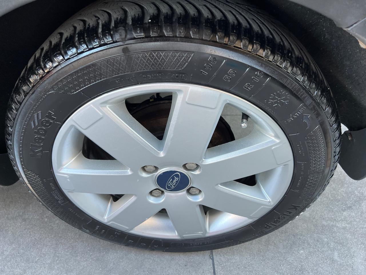 Ford Fusion 1.6 TDCi 5p. Collection