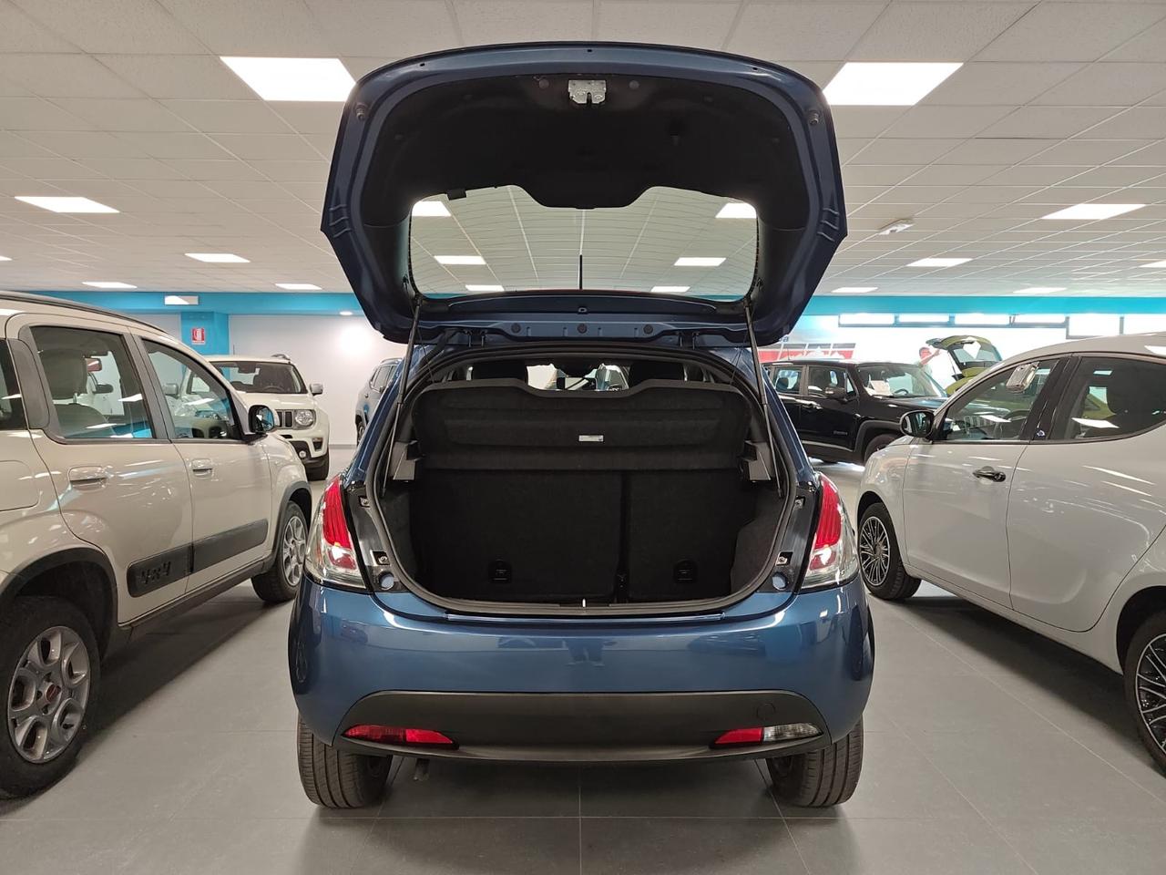 LANCIA Ypsilon My24 1.0 Firefly 70 CvStart&Stop Hybrid Oro