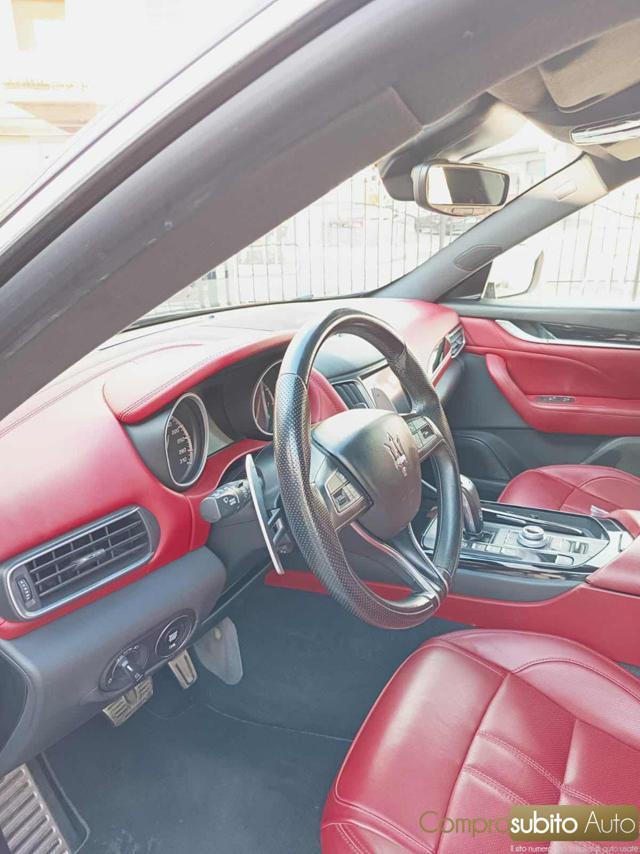 MASERATI Levante V6 AWD Gransport