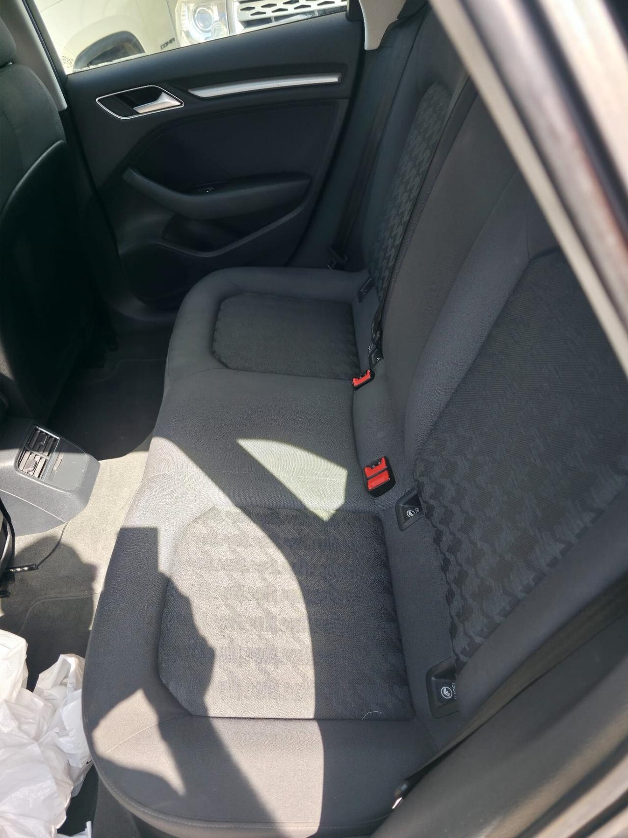 Audi A3 SPB 1.6 TDI clean diesel S tronic Ambition