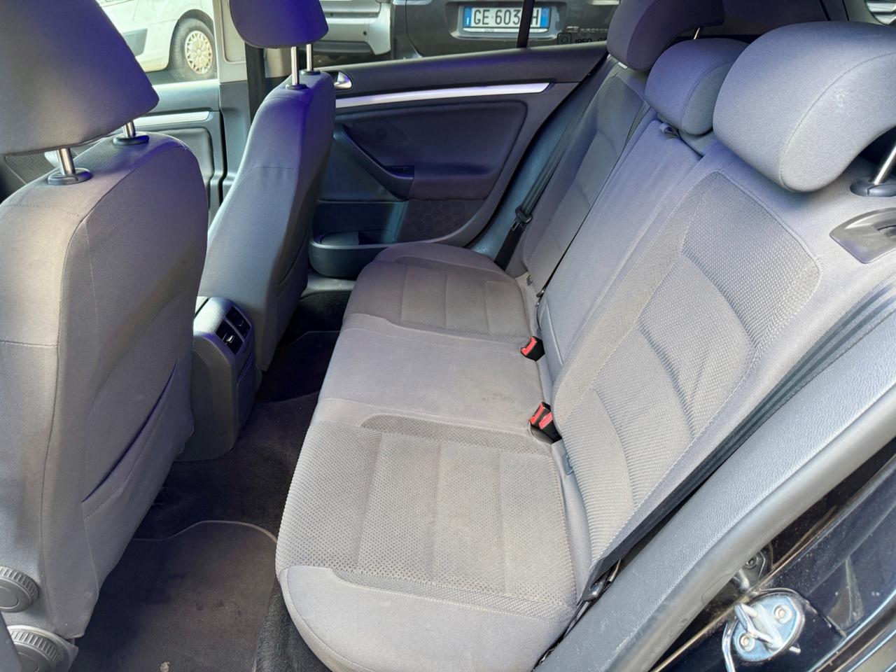 Volkswagen Golf 1.6 5p. Comfortline